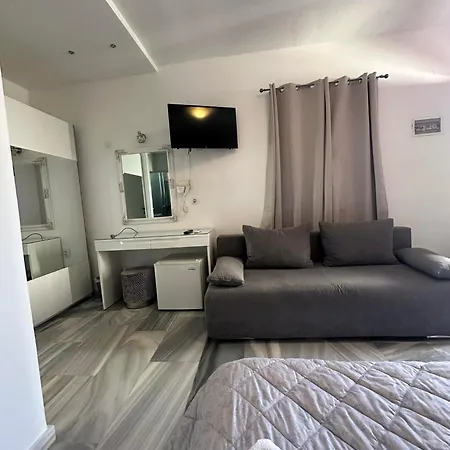 Akrogiali Hotel Agios Sostis (Tinos)