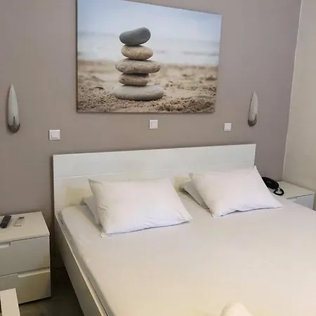 Akrogiali Agios Sostis (Tinos)