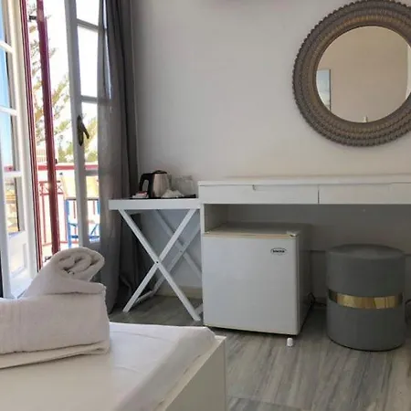 Akrogiali 3* Agios Sostis (Tinos)