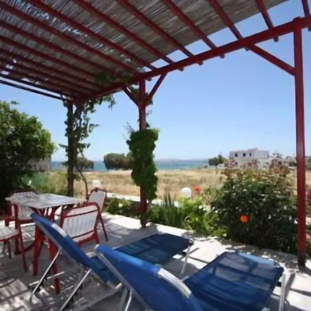 Hotel Akrogiali Agios Sostis (Tinos)