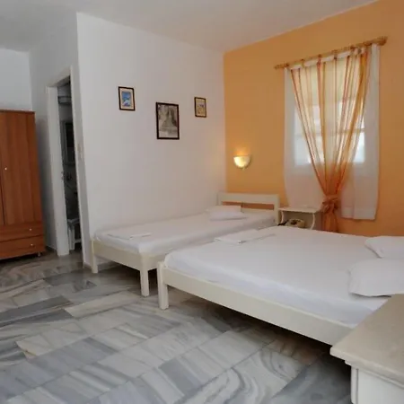 Hotel Akrogiali Agios Sostis (Tinos)