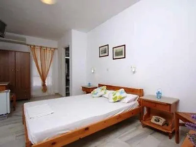 Akrogiali Hotel Agios Sostis (Tinos)