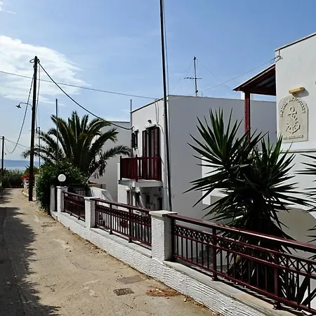 Akrogiali Agios Sostis (Tinos)