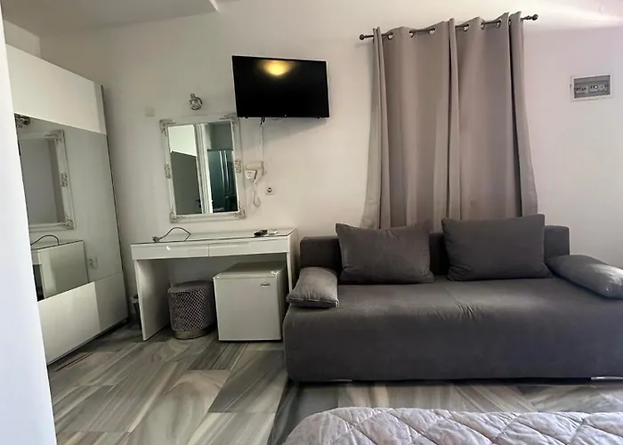 Akrogiali Hotel Ayios Sostis