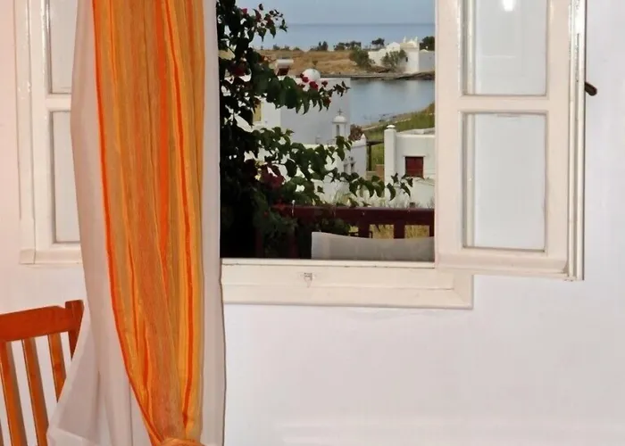 Akrogiali Ayios Sostis